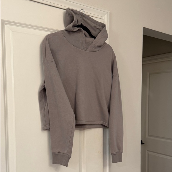 90 Degree By Reflex Tops - CRopped Gray Hoodie Large
